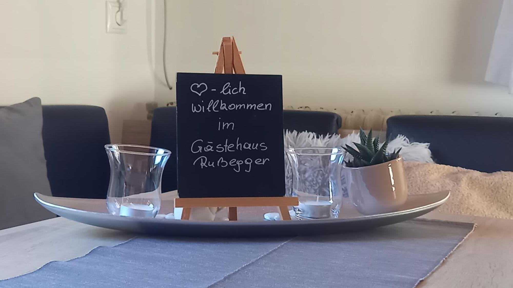 Gaestehaus-Russegger Abtenau Bagian luar foto